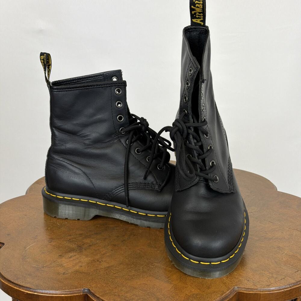 Dr. Martens Black 1460 8-Eye Leather Combat Boots Women's 9 Style 11821